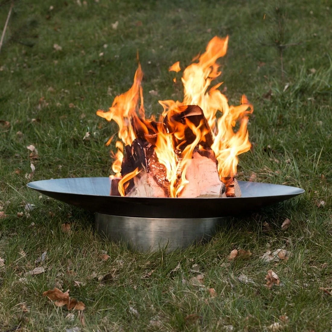 SvenskaV Grace Design-Feuerschale Ø80 X20cm Edel/Rohstahl 1 SvenskaV Grace Design-Feuerschale Ø80 X20cm Edel/Rohstahl