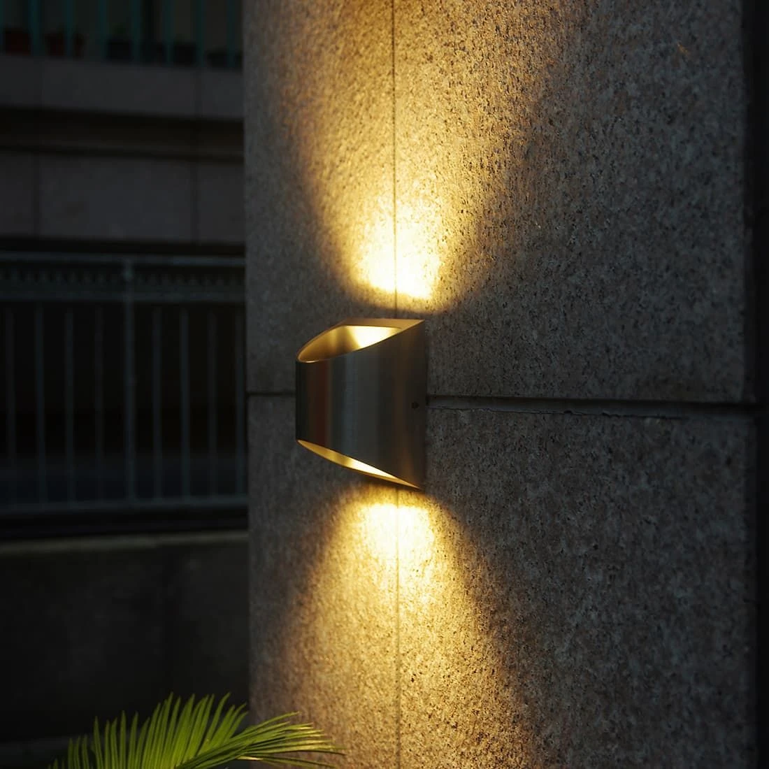 LUTEC Dodd LED -Außenwandbeleuchtung Edelstahl Silber 2 LUTEC Dodd LED -Außenwandbeleuchtung Edelstahl Silber – Bild 2