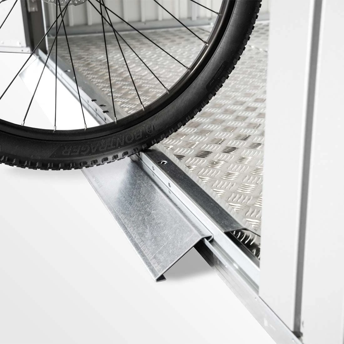 Biohort Bodenschwellen-Rampe Für Gerätehäuser 135x14,5cm Silber 2 Biohort Bodenschwellen-Rampe Für Gerätehäuser 135x14,5cm Silber – Bild 2