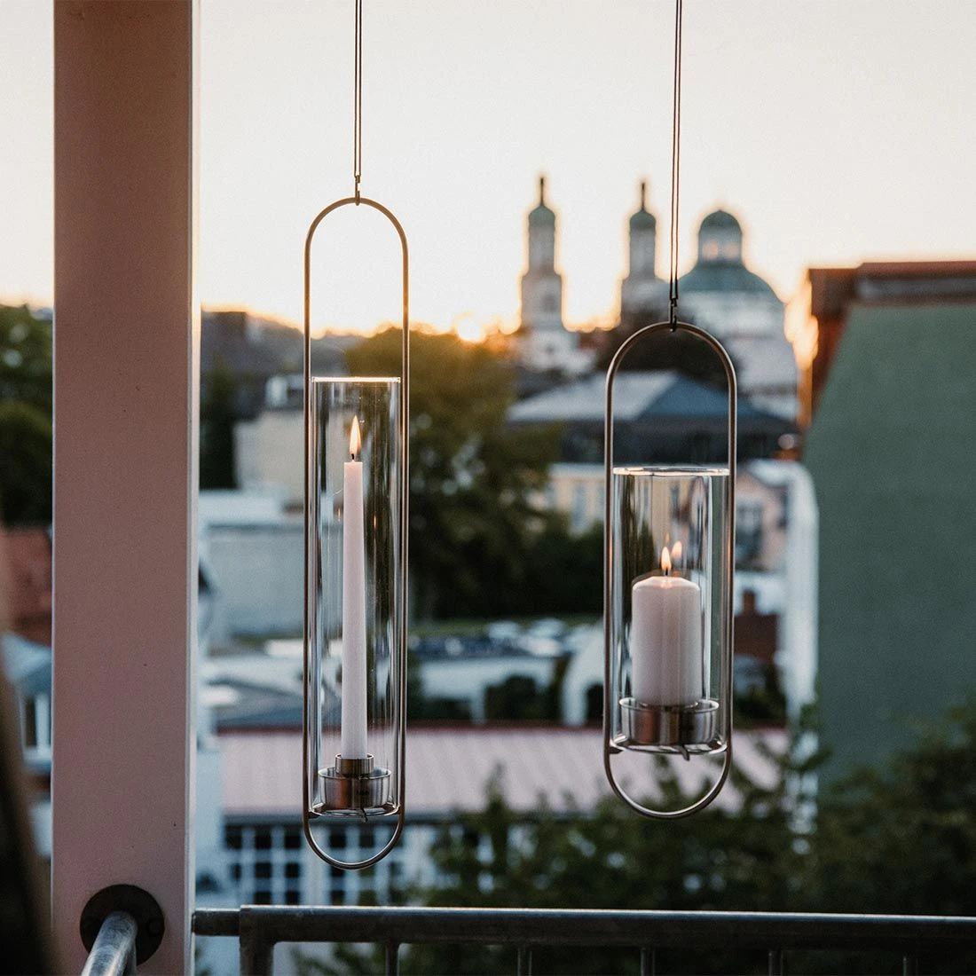 Höfats Oval Candle 55 Kerzenhalter Edelstahl/Glas Silber 2 Höfats Oval Candle 55 Kerzenhalter Edelstahl/Glas Silber – Bild 2