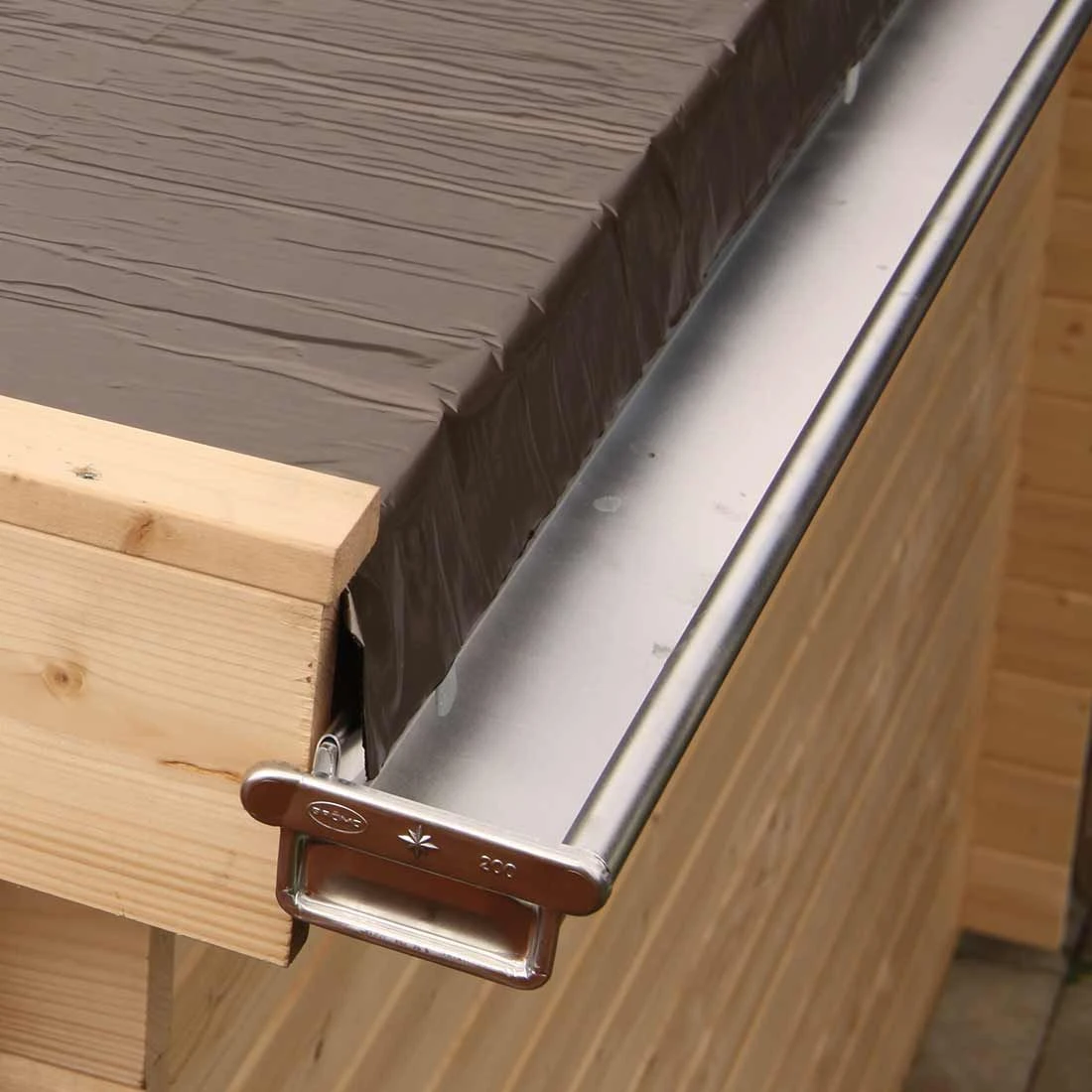 Wolff Finnhaus Dachrinne Eckig Silber 1 Wolff Finnhaus Dachrinne Eckig Silber